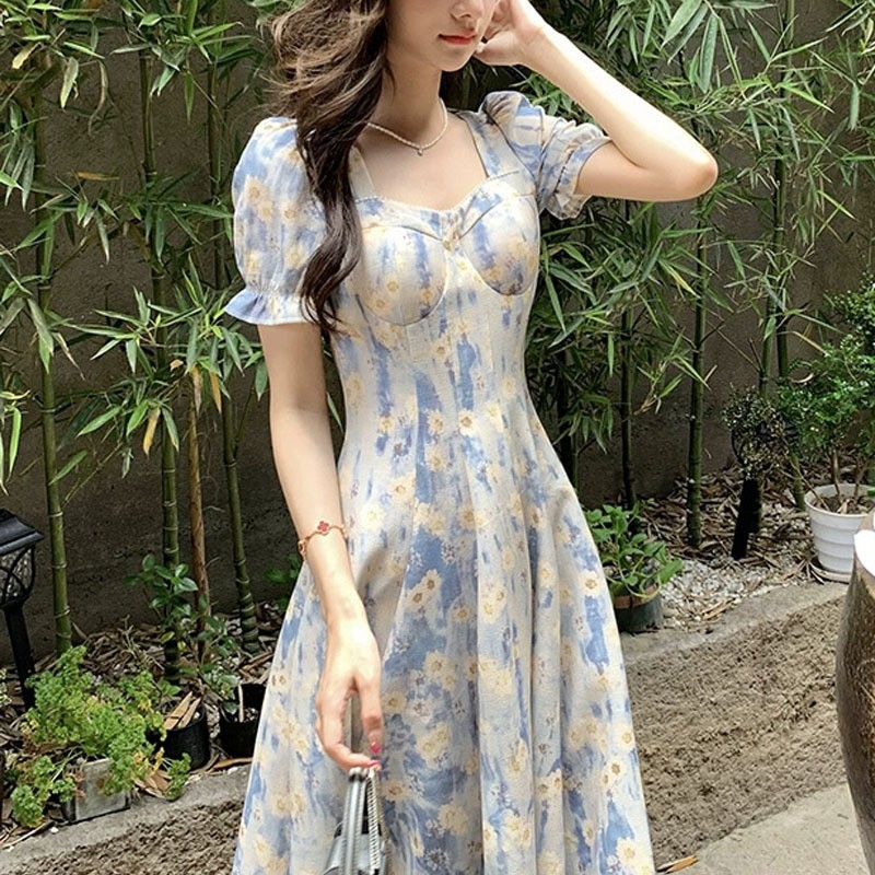 法式方领蓝色油画碎花连衣裙女夏季收腰显瘦网红同款初恋长裙裙子