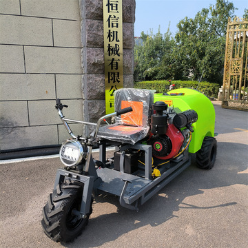 三轮打药车大面积果园驾驶款电动喷雾器自走式葡萄打药机