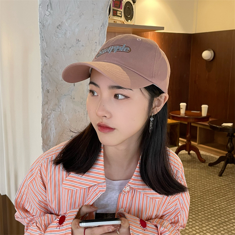 A Korean-style Instagram trendy and versatile sun protection cap for women in spring and summer, a letter sun protection cap that shows off the face, and a small green baseball cap for men pic 6