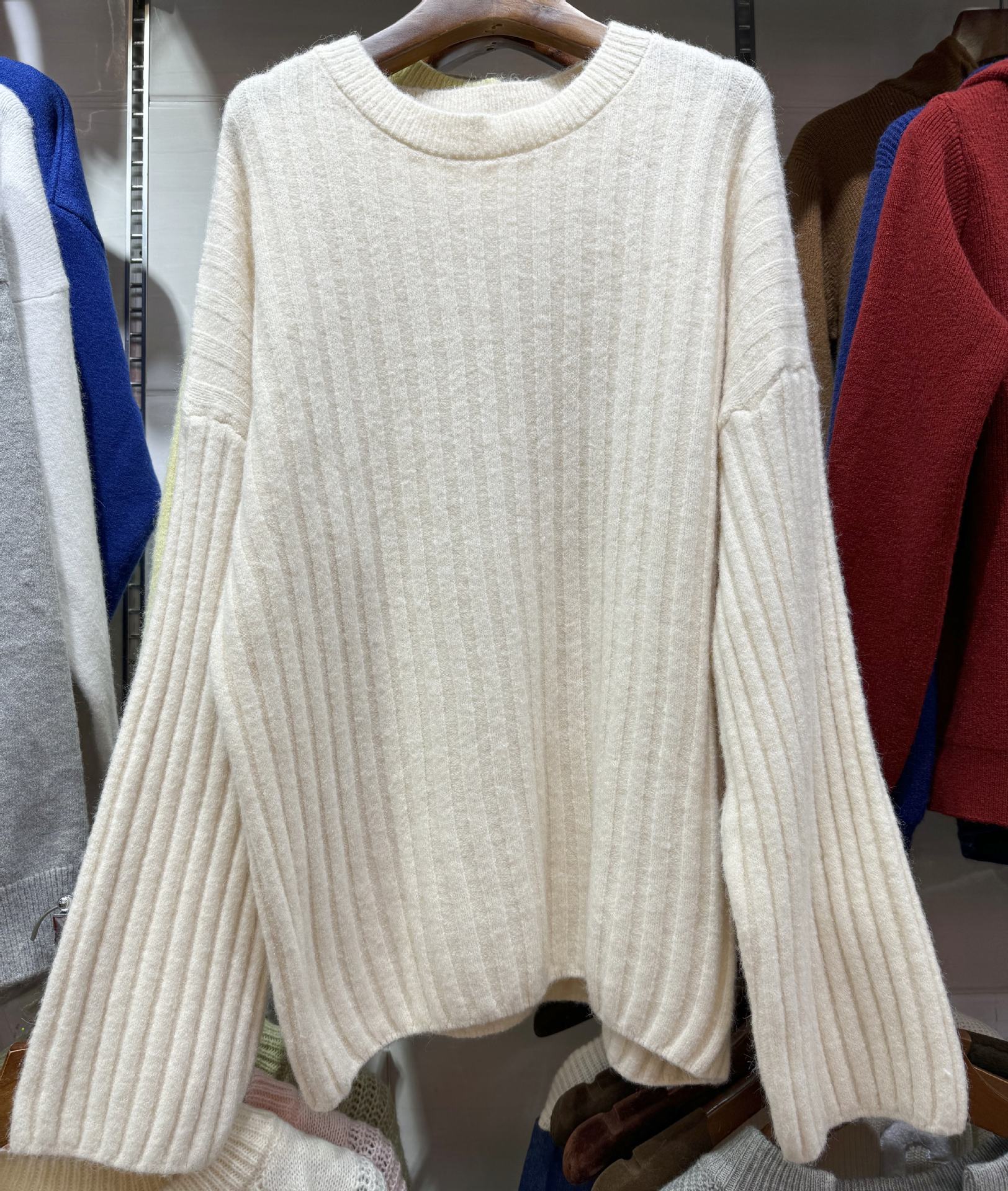 秋冬季设计感小众慵懒套头毛衣女宽松软糯内搭坑条长袖针织衫上衣