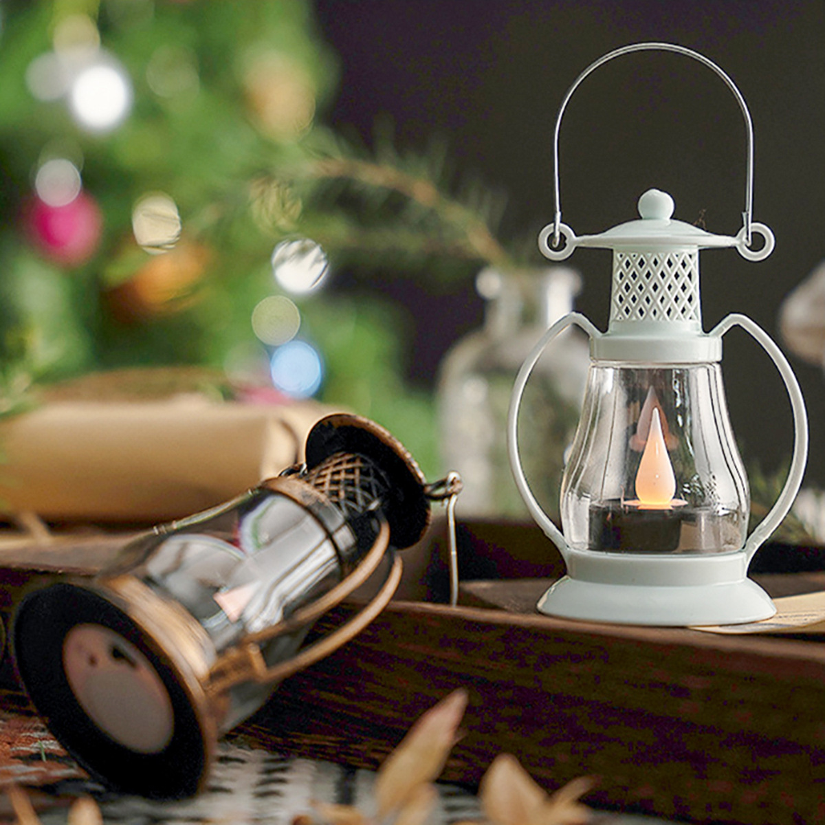 Retro Barn Lantern Small Night Lamp Prop Decoration Decorations Ambience Light Electric Candle Lamp European Small Oil Lamp Wholesale