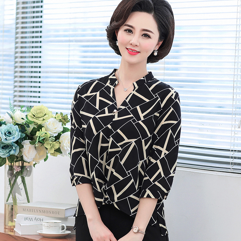 短袖t恤女上衣妈妈夏装2023夏季新款宽松大码女装中年小衫气质女