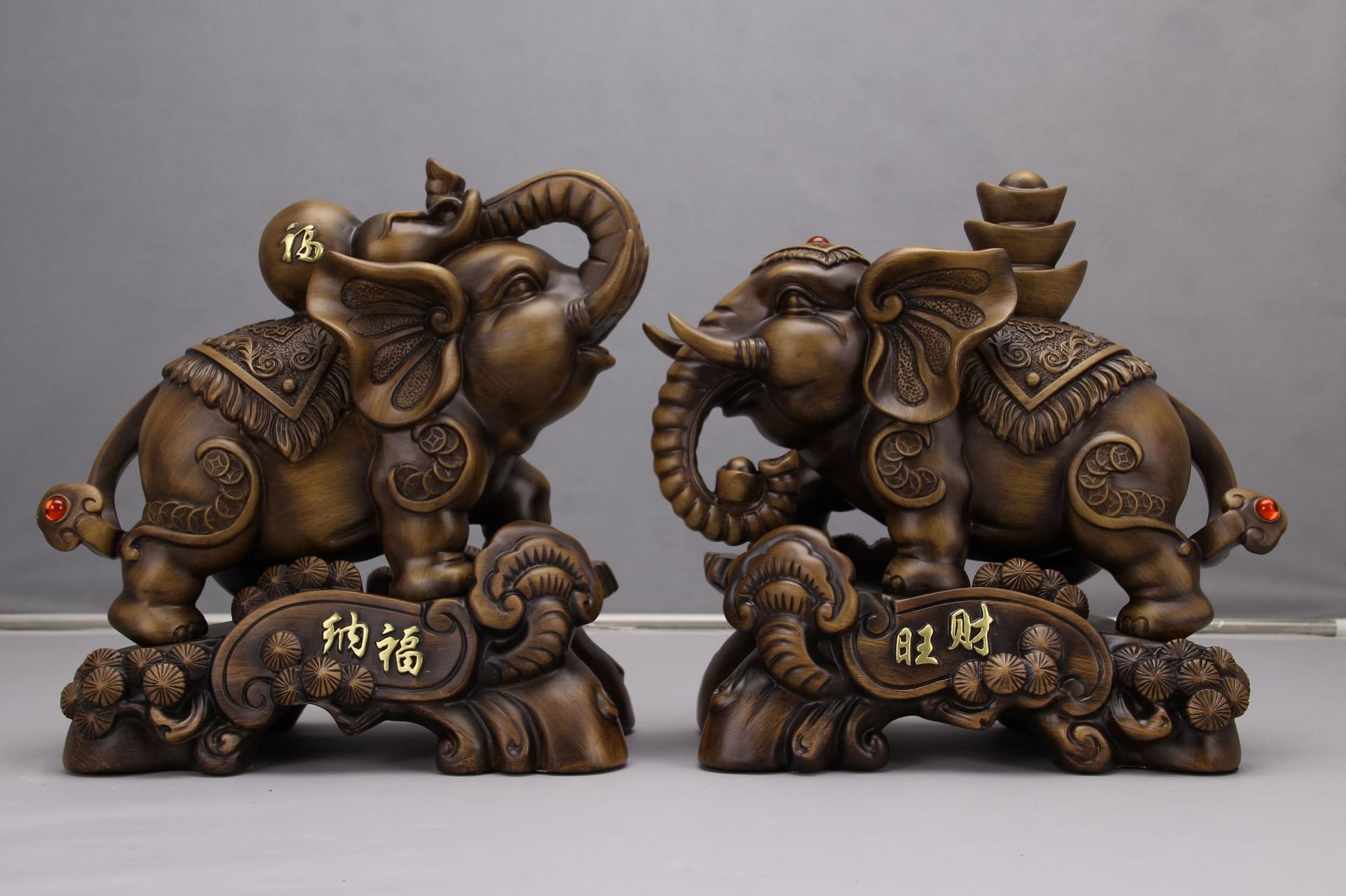 仿檀木大象摆件一对招财镇宅风水进门玄关入户中式客厅办公室摆件