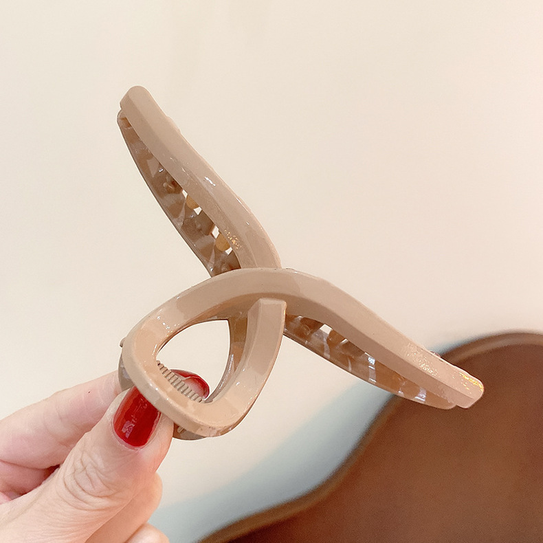 日韩简约亚克力龙骨抓夹后脑勺束发鲨鱼夹子洗澡盘发卡蝴蝶发夹女