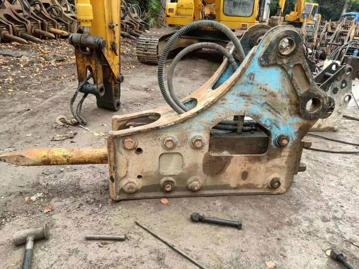 二手140破碎锤挖机炮头整机钎杆全新全新活塞质量好-阿里巴巴