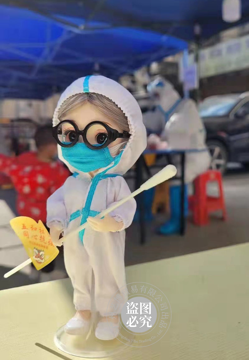 友情娃娃连体白衣天使医生防护服护士8分身高17厘米玩具配件防疫