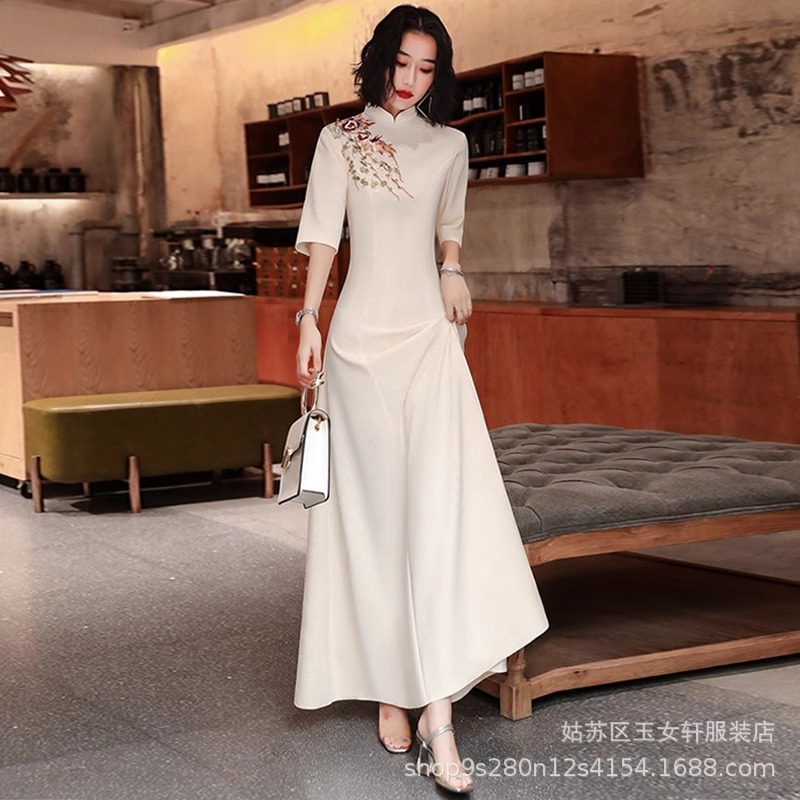 主持人旗袍图片-海量高清主持人旗袍图片大全 - 阿里巴巴