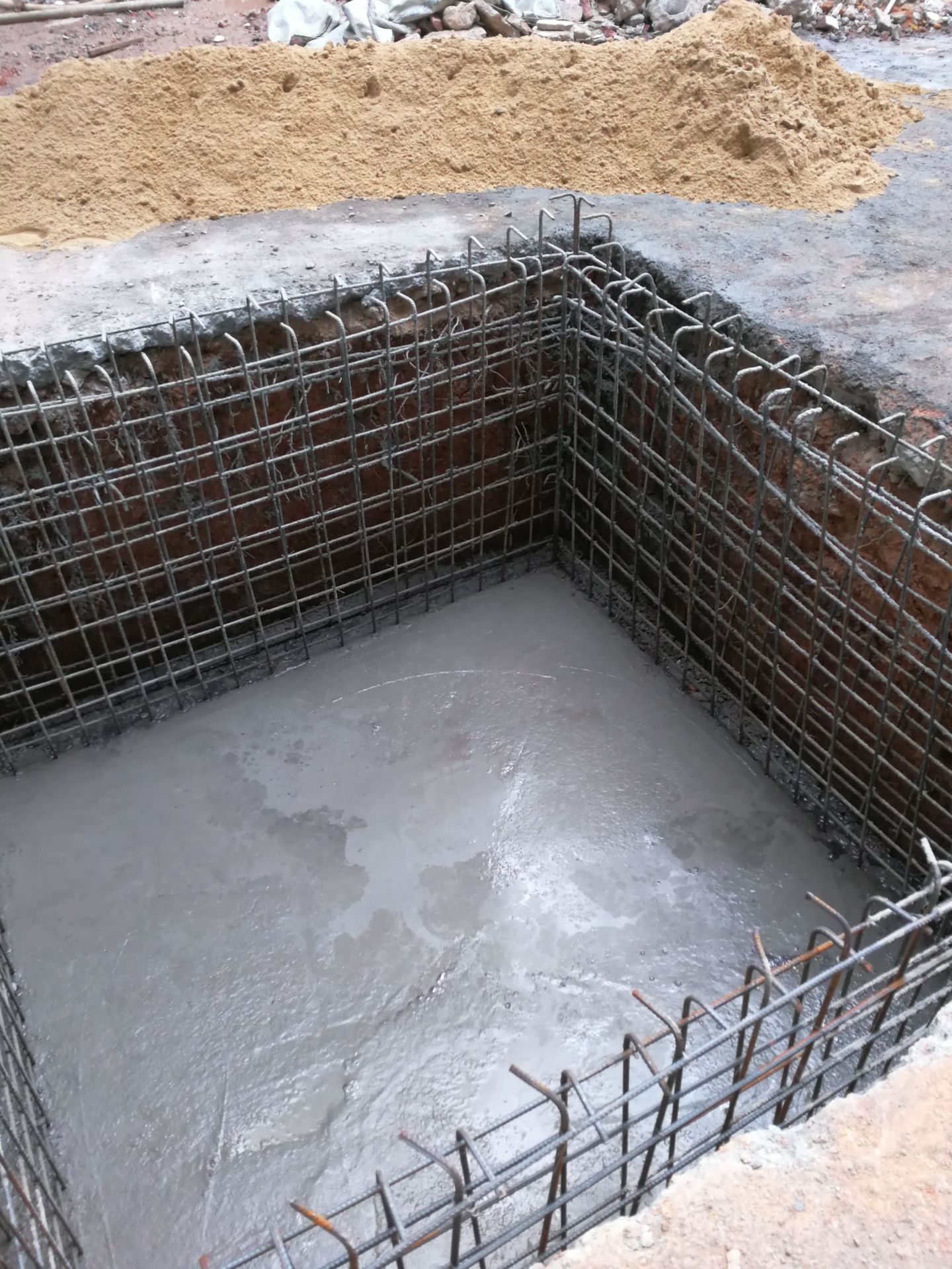 钢结构电梯井道,电梯基坑土建,电梯外装玻璃幕墙/铝单板,电梯