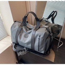 新款短途旅行包男款手提大容量多功能运动瑜伽包独立鞋仓行李包