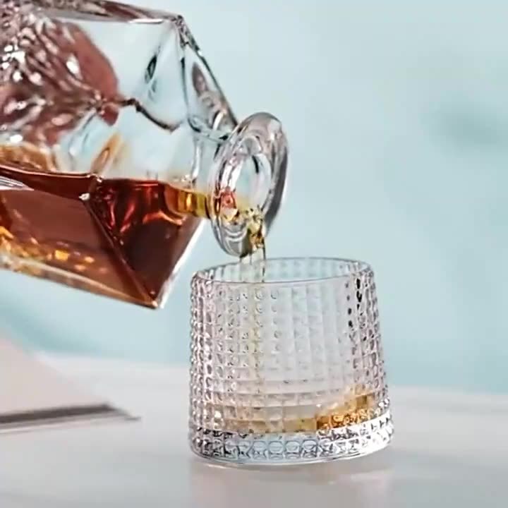 Creative Rotational Glass Wine Cup