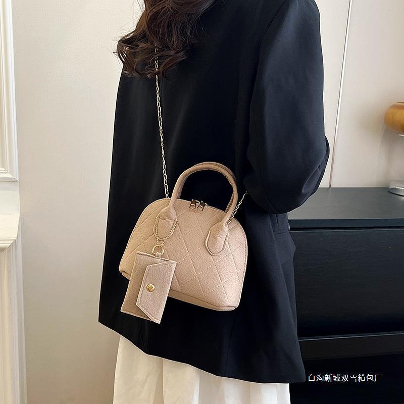 潮流时尚手提包包女2023夏季新款时尚休闲单肩斜挎简约通勤贝壳包