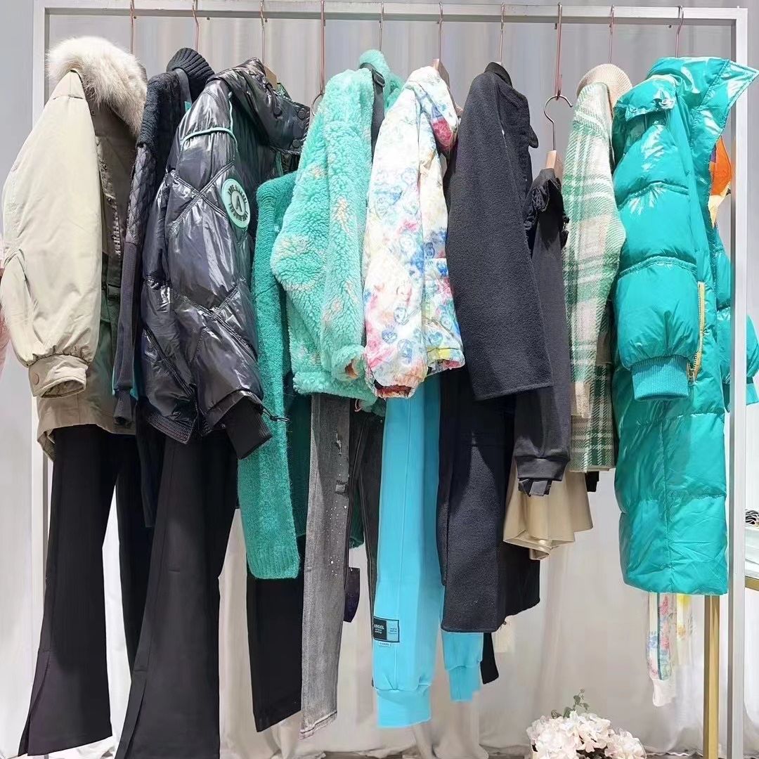 潮牌拓谷拉非姆品牌折扣女装尾货批发撤柜剪标服装厂家一手货源