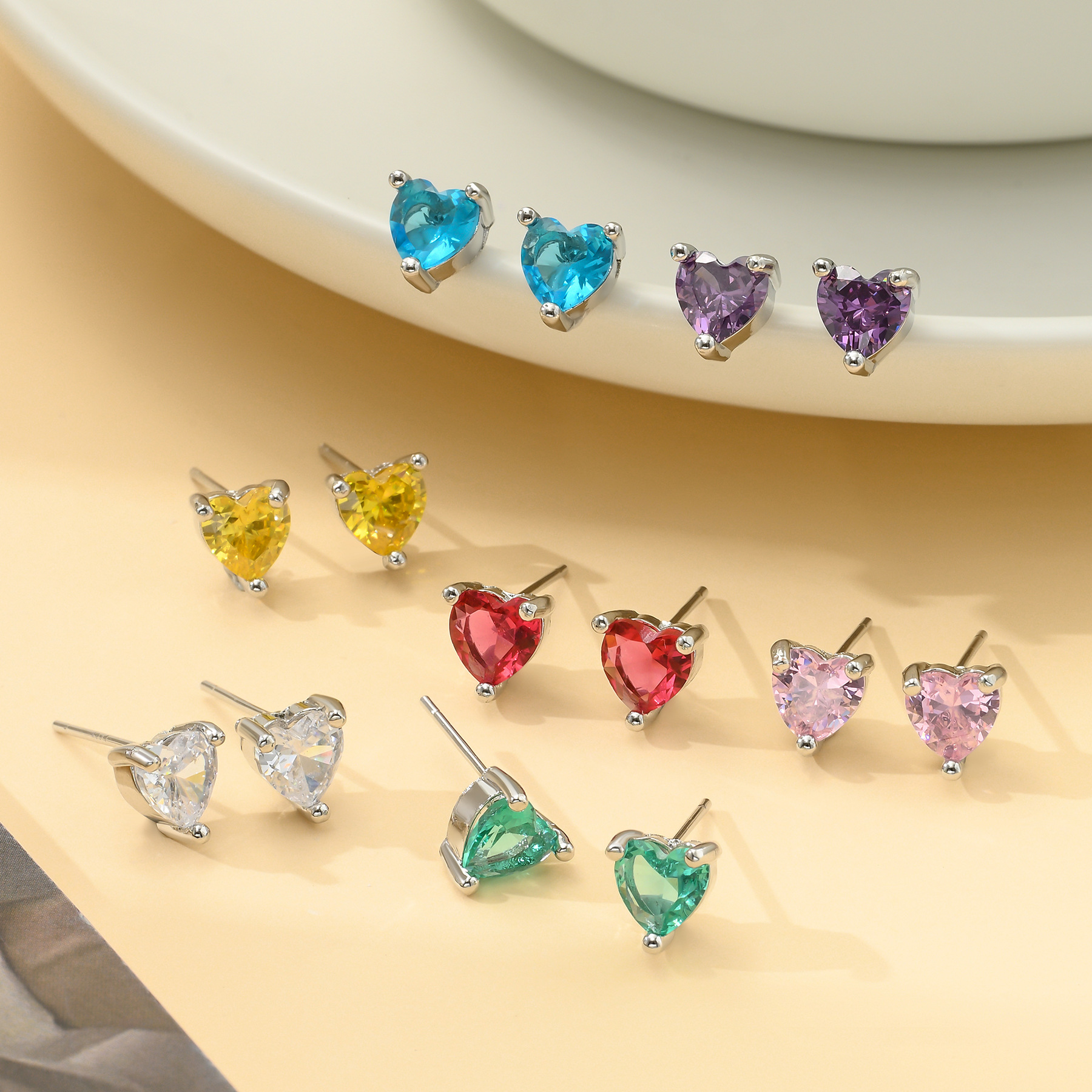 Summer New Colorful Super Flash Zircon Love Heart Stud Earrings Women's Simple All-Match Ear-Caring Small Heart-Shaped Earrings Wholesale