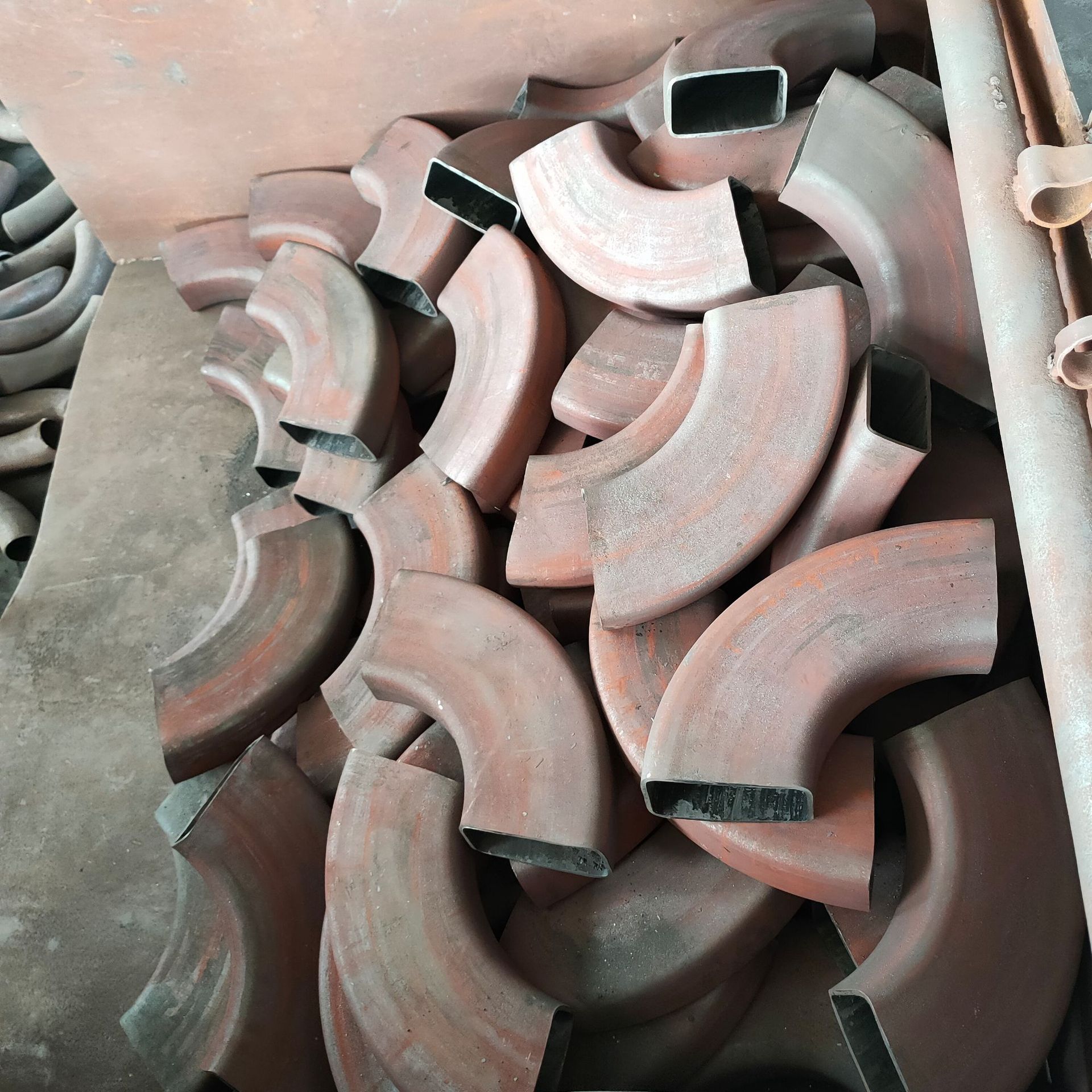 90度方形弯头矩形弯头45度方型弯头推制弯头焊接方型弯头