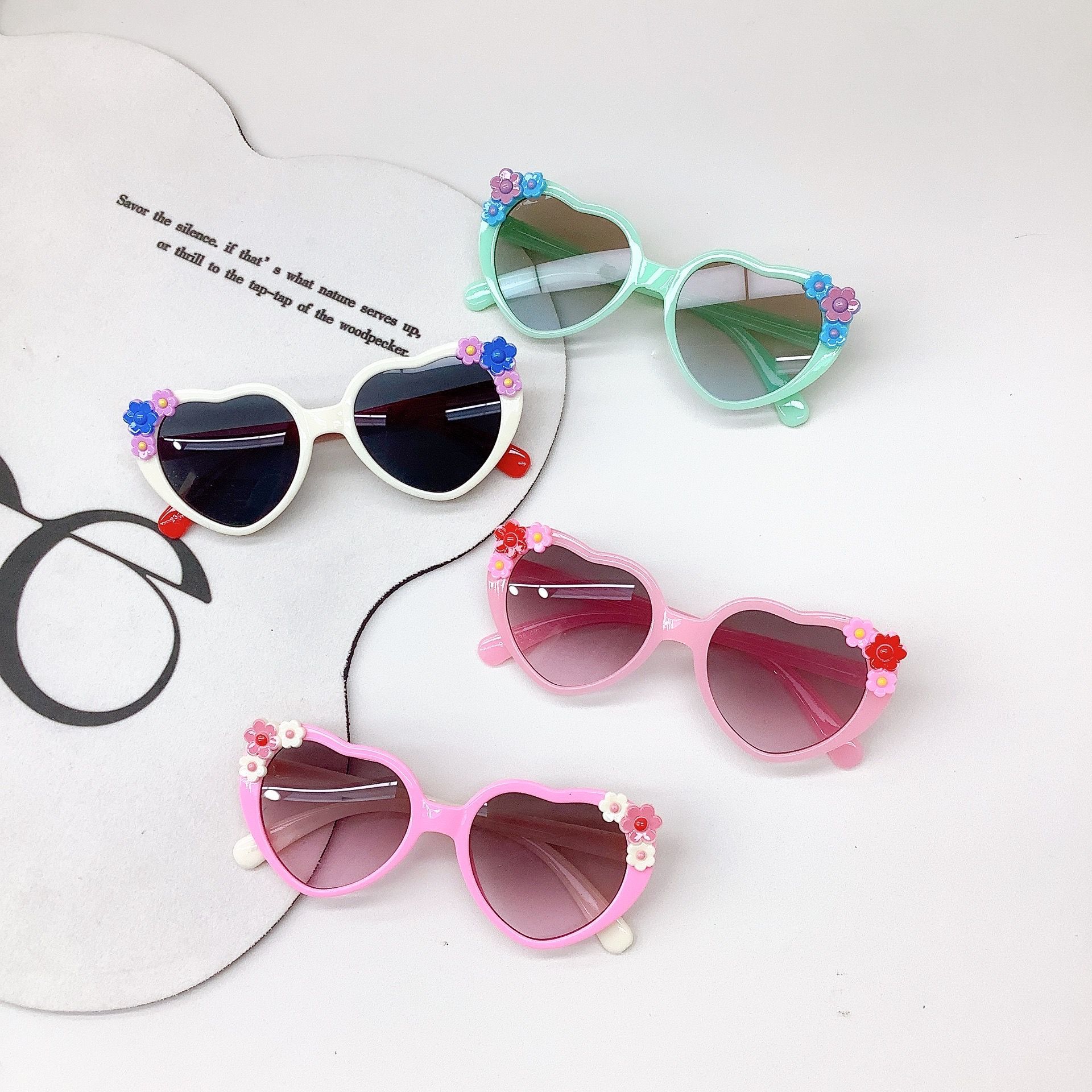 New Kids Sunglasses Loving Heart Baby Glasses Fashion Cartoon Cute Boys and Girls UV Protection Sunglasses