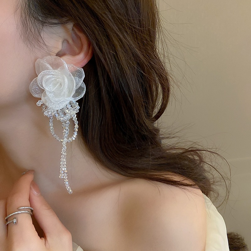 Exaggerated Earrings High-Grade Large Flower Earrings Light Luxury High-Grade Temperament Socialite Bridal Wedding Dress White