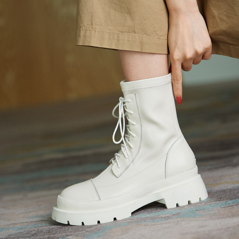 白色马丁靴女2021年秋冬新款女鞋英伦系带短靴休闲厚底短靴弹力靴