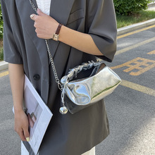 跨境韩版时尚女包链条斜挎包高级感褶皱手提包2024新款时尚枕头包