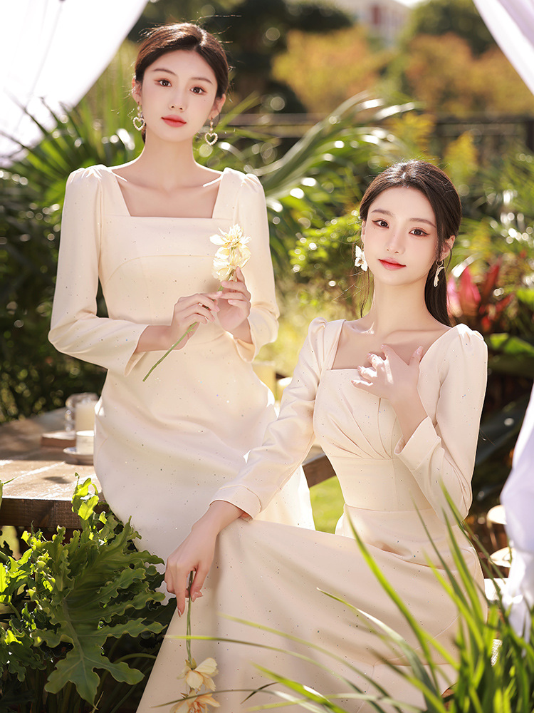 中式伴娘服冬季香槟色婚礼姐妹团国风长袖演出礼服裙2022新款显瘦