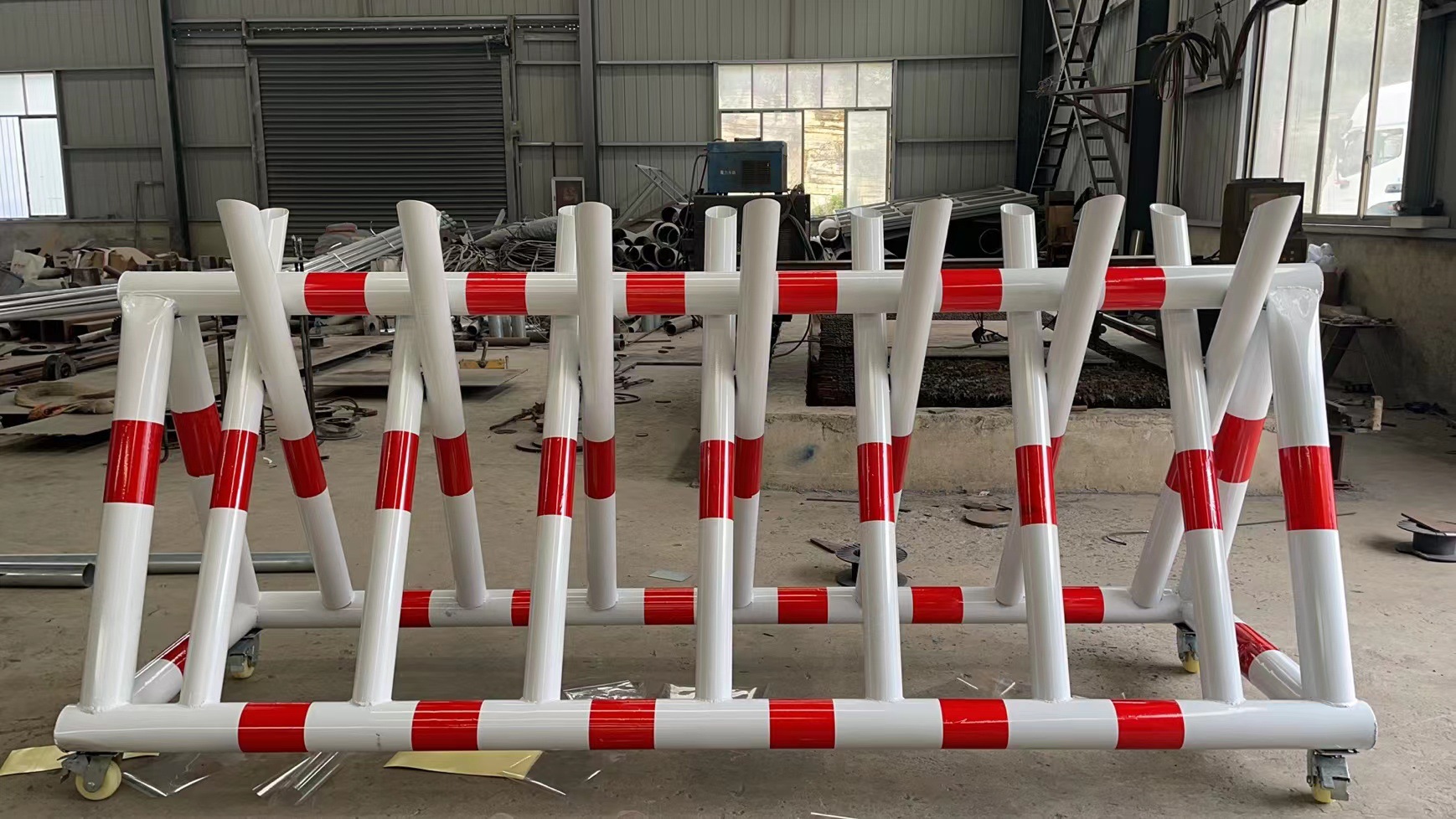 贵州贵阳毕节防冲撞路障挡车护栏隔离防撞拒马可移动拒马贵阳厂家