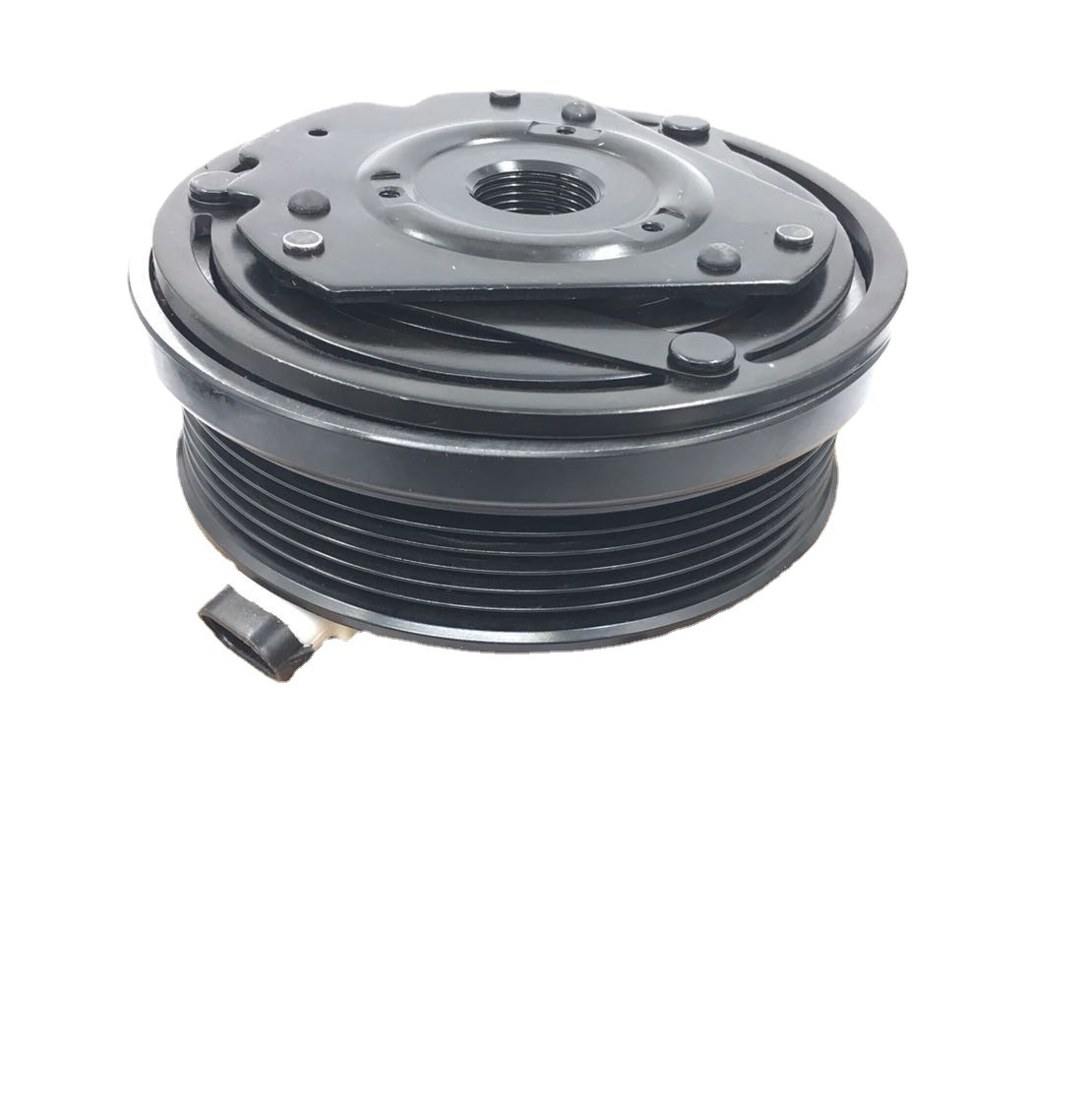 适用于别克凯越 赛欧 君威 君越 gl8陆尊空调压缩机电磁离合器