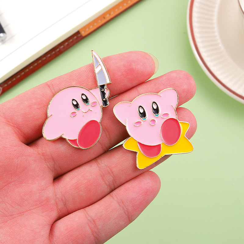 Game Machine Elf Brooch Cute Pink Minipet Game Machine Peripheral Golden M Badge Pin Waist-Tight