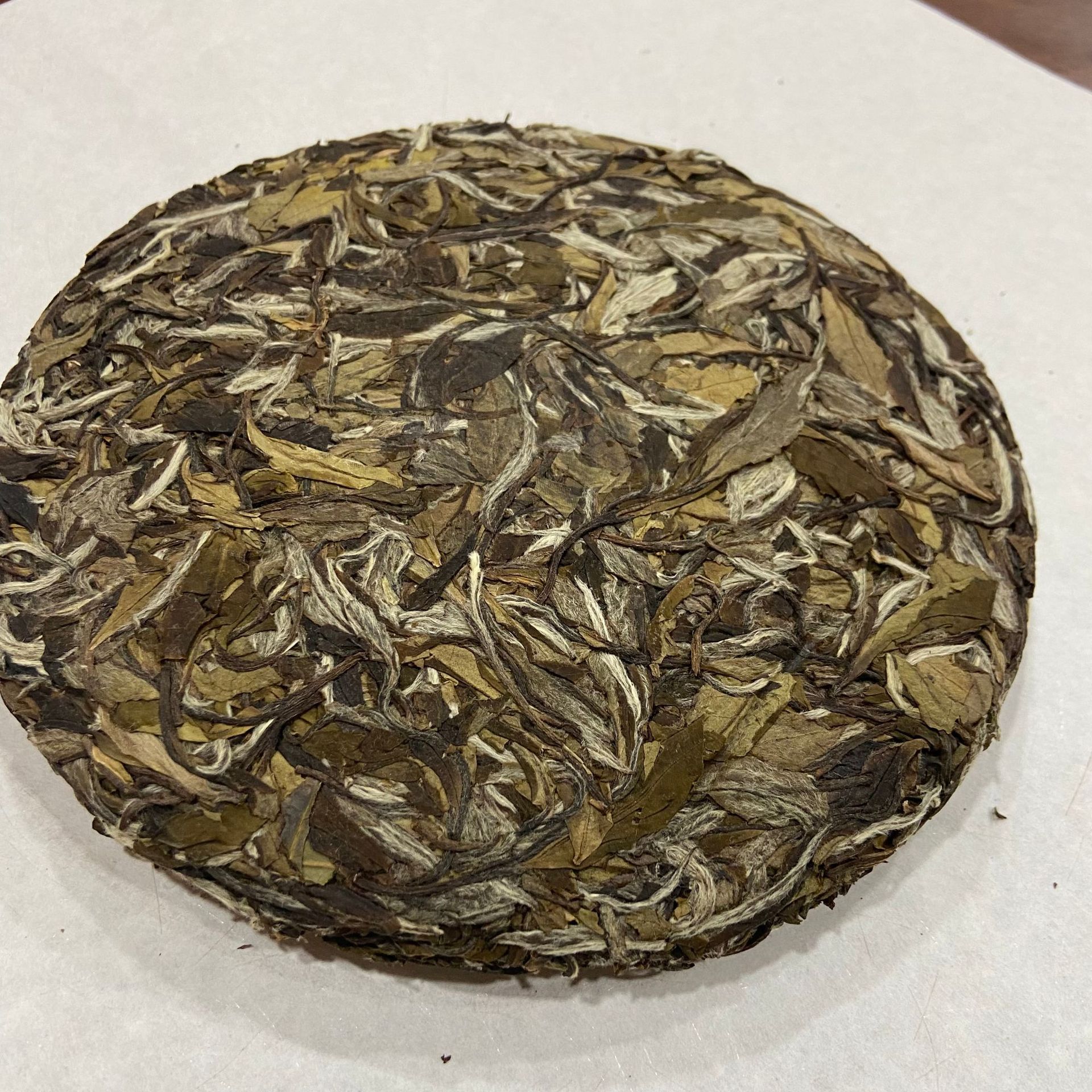 2018年白牡丹老白茶饼 高山白茶饼福建白茶300g厂家批发