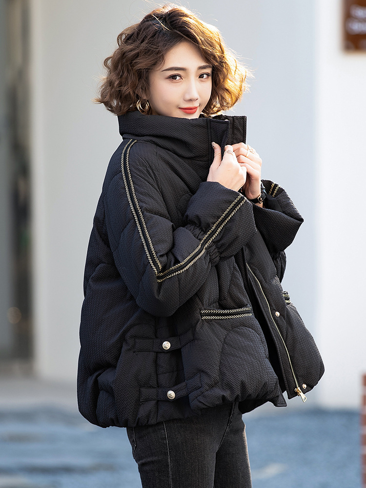 小香风黑色羽绒服女短款显瘦不臃肿小个子冬季宽松大码斗篷厚外套