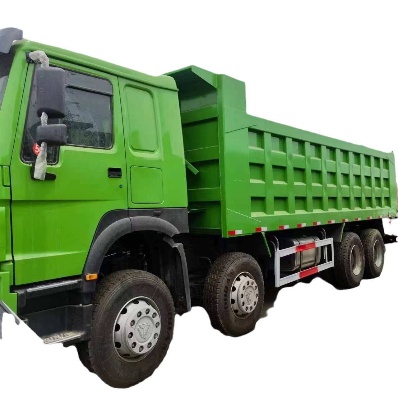 出口二手自卸车二5米6豪沃 翻斗车 6x4后八轮工程卡车机械运输车