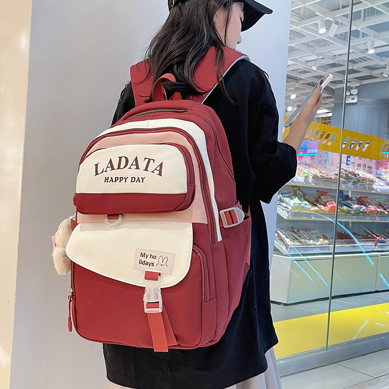 书包女初中生大容量清新可爱小学生双肩包中学生宽背带背包高中生