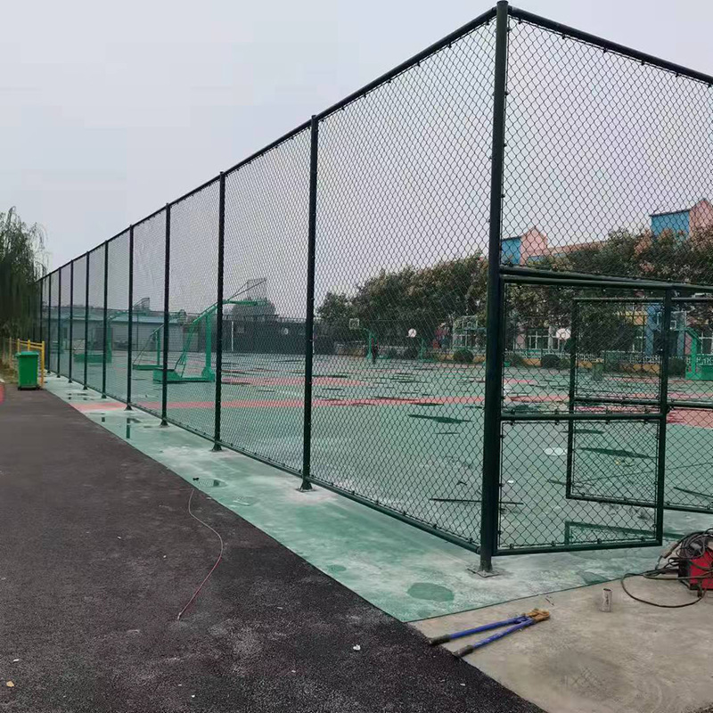 球场围网学校体育场电力隔离围栏网篮球场勾花防护铁丝网操场护栏