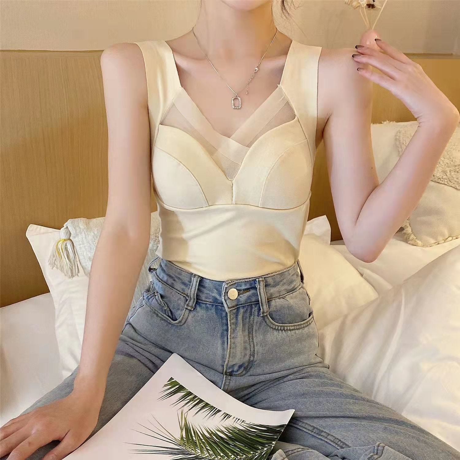 运动内衣女新款学生防下垂防震文胸抹胸美背吊带背心外穿潮流裹胸