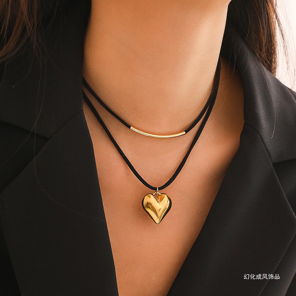 欧美跨境饰品 黑绳绒布几何小爱心项链 简约弯管heart necklace