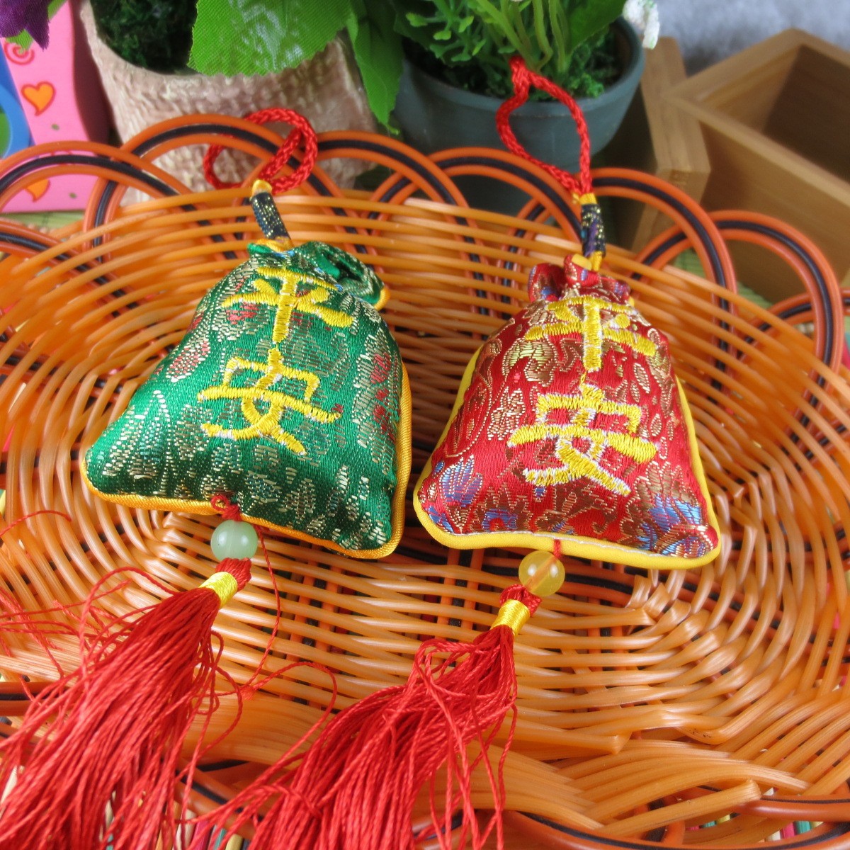 香包挂饰品 平安福小香囊香包批发福字香包刺绣香囊七彩荷包挂件