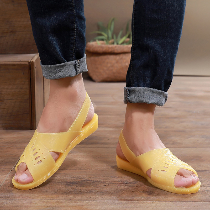 男士凉鞋黄胶鞋夏季新款平底软底舒适耐磨劳动工地鞋透明水晶凉鞋