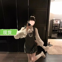 欧阳方领花苞连衣裙女春季新款设计感小众短裙背带裙复古裙子