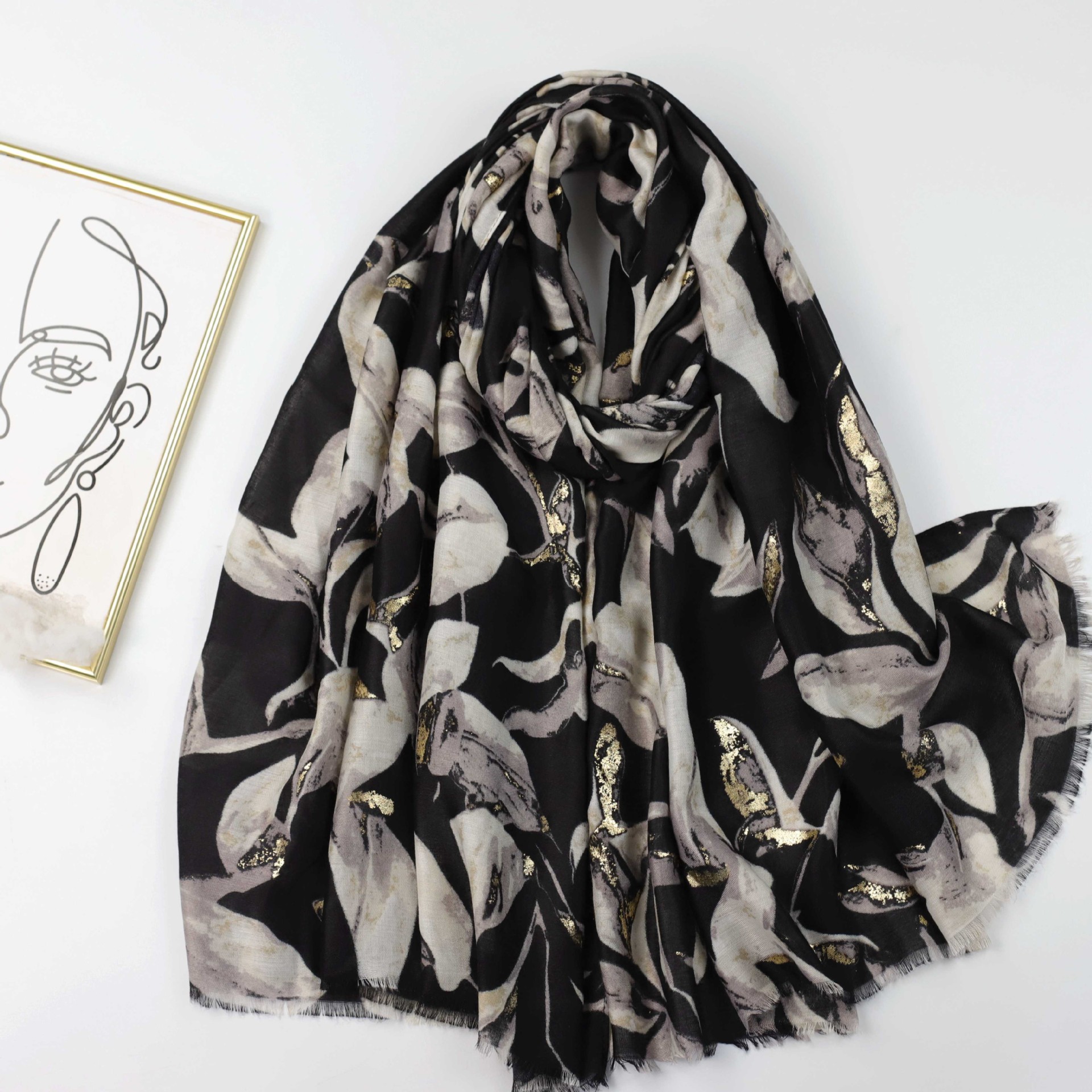 factory sales foreign trade cross-border bronzing loquat leaf satin printing scarf travel vacation sun protection warm shawl