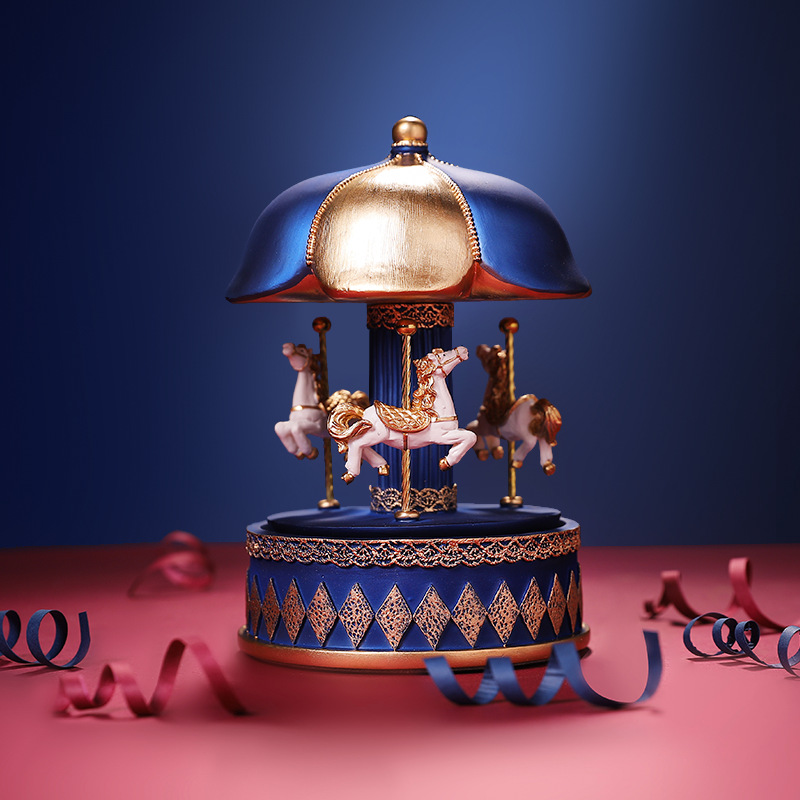 创意北欧梦幻旋转木马音乐盒树脂工艺品可爱摆件客厅卧室少女装饰