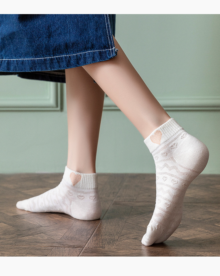 袜子女短袜夏季新款网红刺绣小熊白袜子纯棉可爱日系低帮短筒船袜
