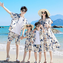 新款三亚旅游沙滩度假亲子装春夏母女装波西米亚连衣裙一家三口装