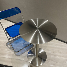 网红奶茶店咖啡厅圆形吧台桌透明亚克力椅不锈钢工业风实心小圆桌