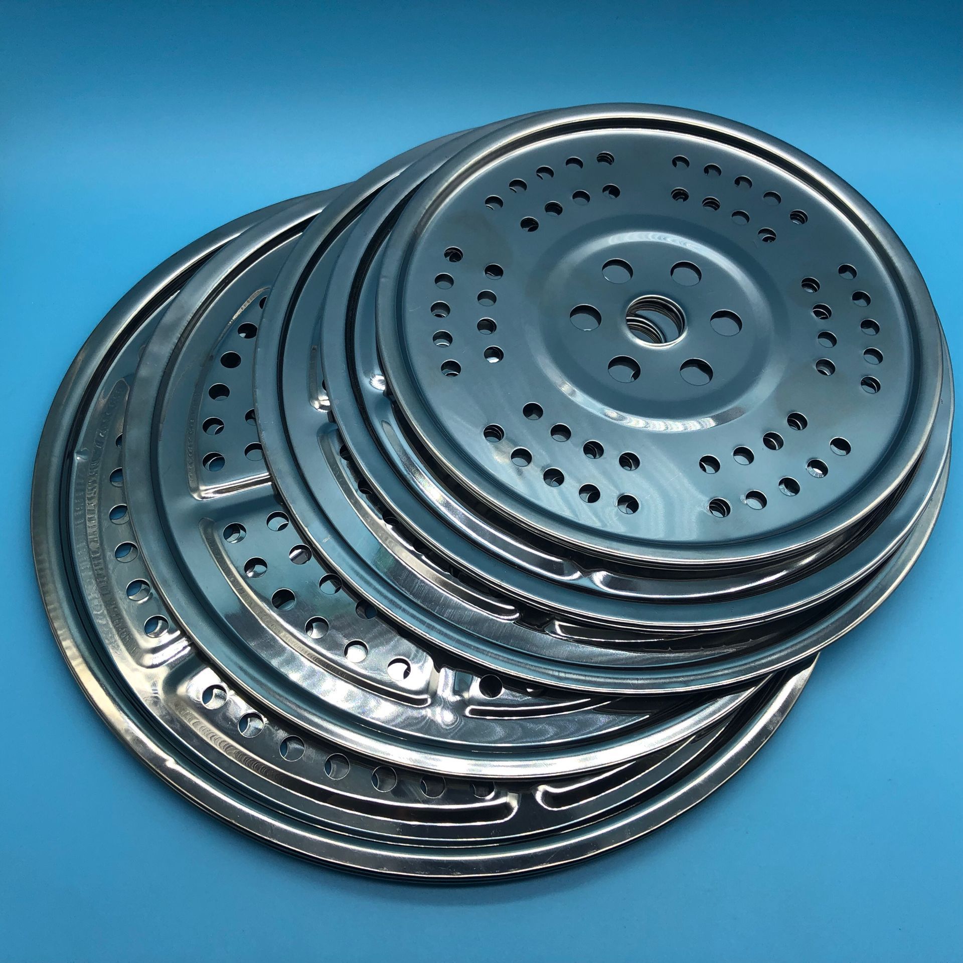 不锈钢圆形蒸片 厂家直销蒸馒头蒸包子蒸笼隔水蒸盘蒸屉 赠品礼品