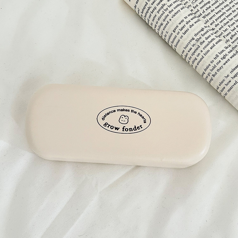 Cute Cartoon Glasses Case Portable Anti-Pressure Lightweight 2023 New Girl Student Sense Myopia Glasses Storage Large Capacity