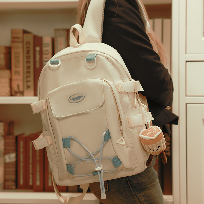 书包女中学生小众设计感少女复古日系高颜值背包高中生百搭双肩包