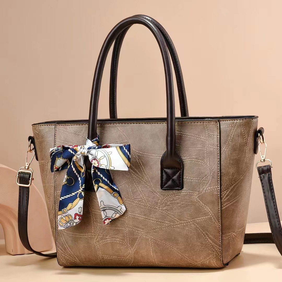 Popular 2023 New Light Luxury Large Capacity Totes Handbag Messenger Bag Shoulder Bag Women's Bag