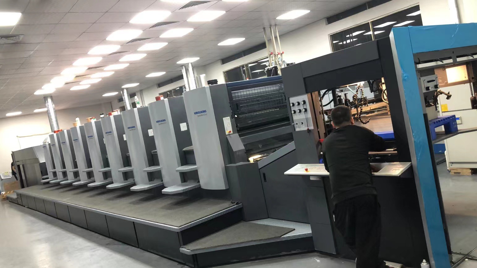 手机金属转印贴 金属贴logo标 镍标商标 数字字母标牌 电镀金属标