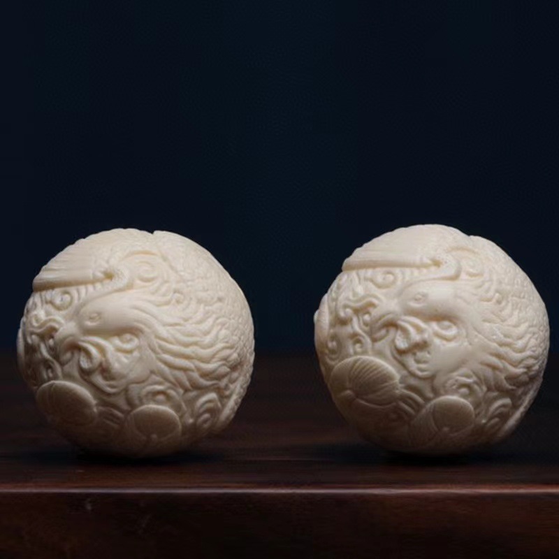 象牙果雕刻龙凤球手把件龙凤呈祥手转球盘玩随身带送礼长辈实心球