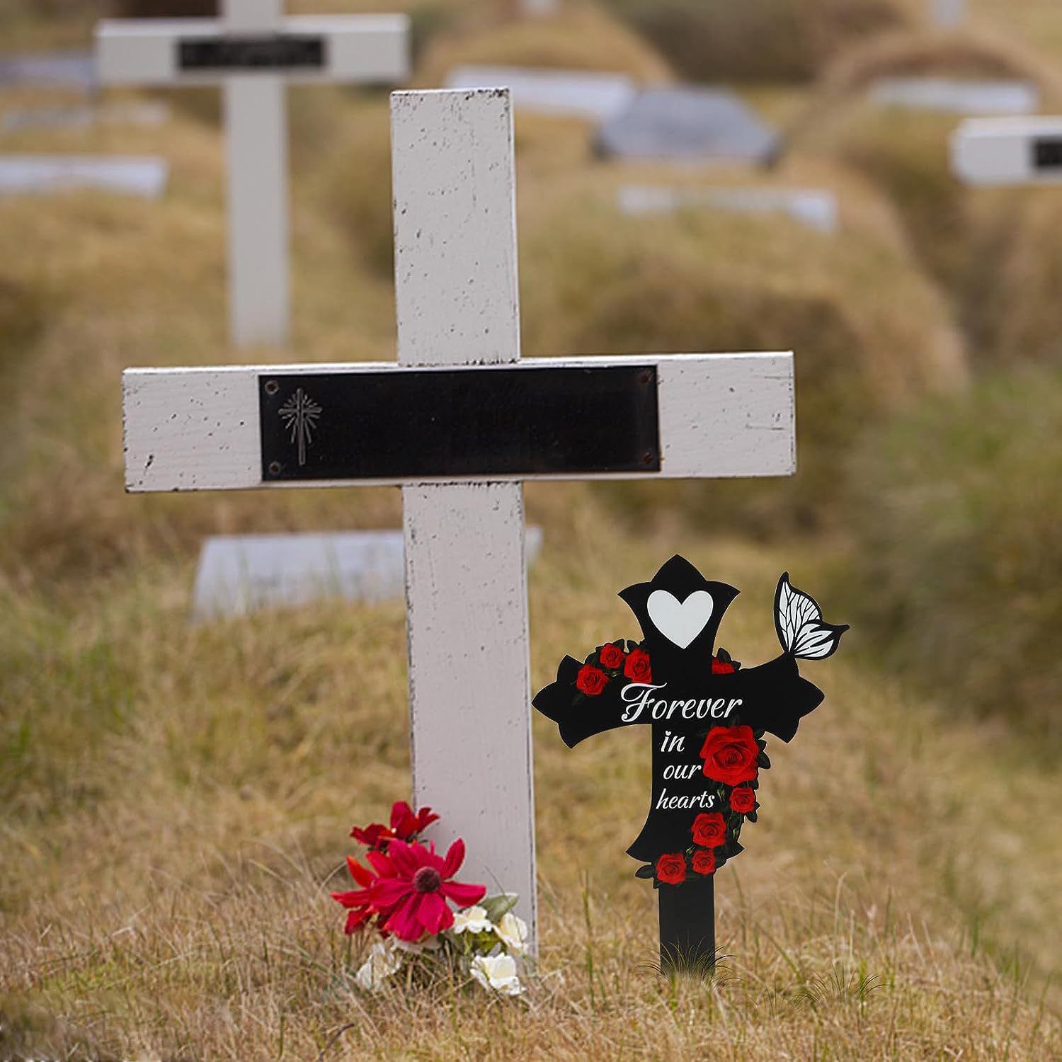 蝴蝶墓地纪念十字架金属花园桩墓地标记用于户外花园庭院装饰插牌