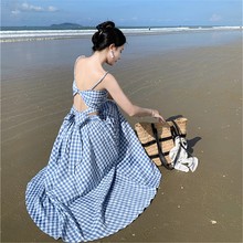 蓝白格子露背吊带背心裙2024夏季新款时尚修身显瘦高腰连衣裙套装