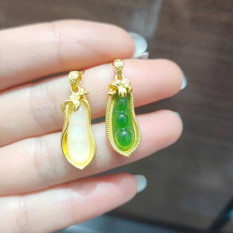 999足金四季平安豆吊坠女黄金镶和田玉项链3d硬金福豆挂坠送礼